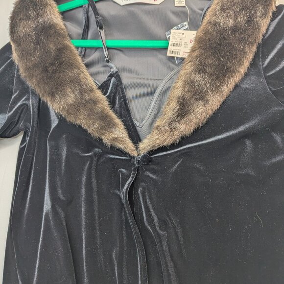 NWT VICTORIA'S SECRET Vintage Velvet Dressing Gown Robe W Faux Fur Collar Xs S - Picture 16 of 17